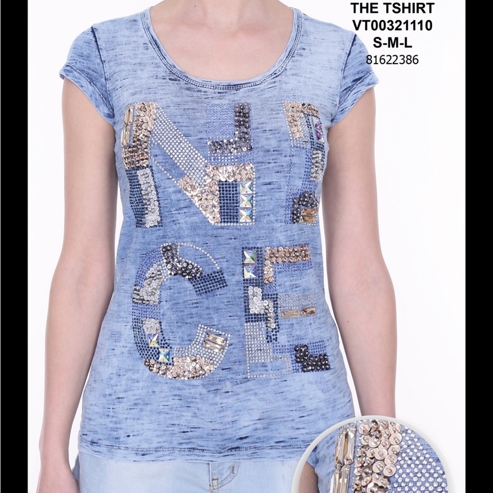 Brand Dishe new t~shirt blue washed